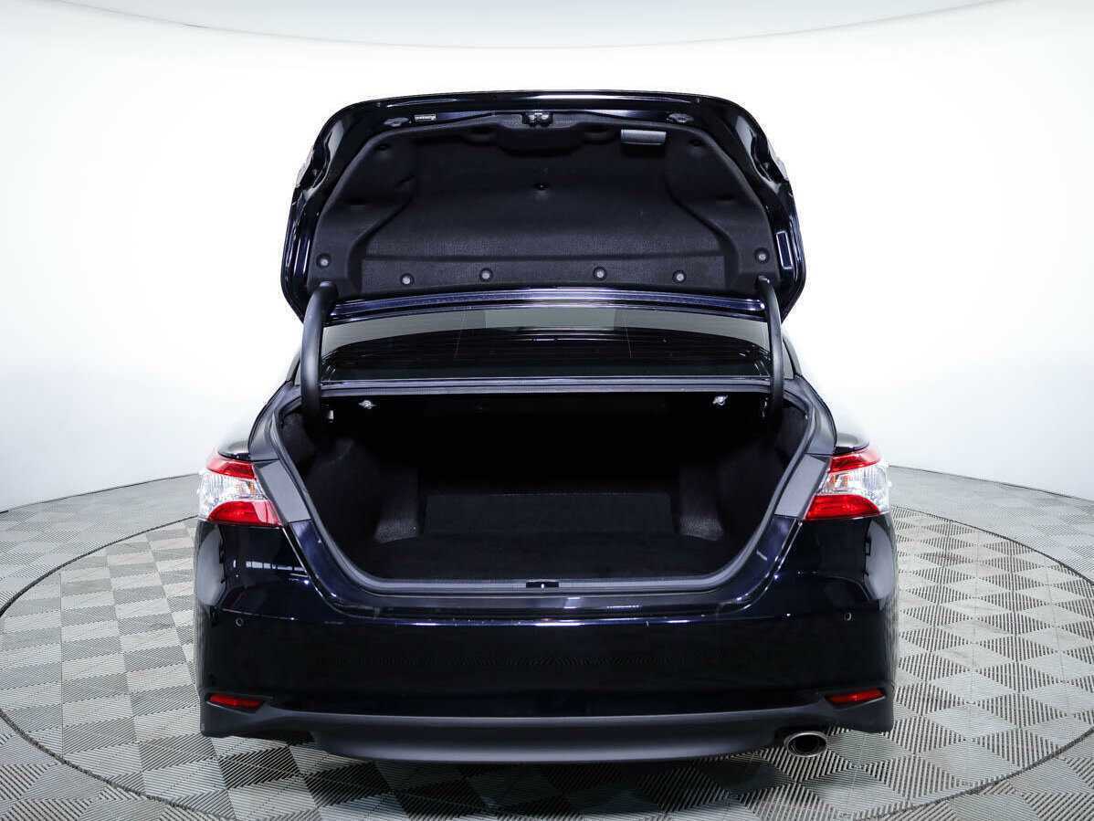 Купить Toyota Camry с пробегом. Фото: #19