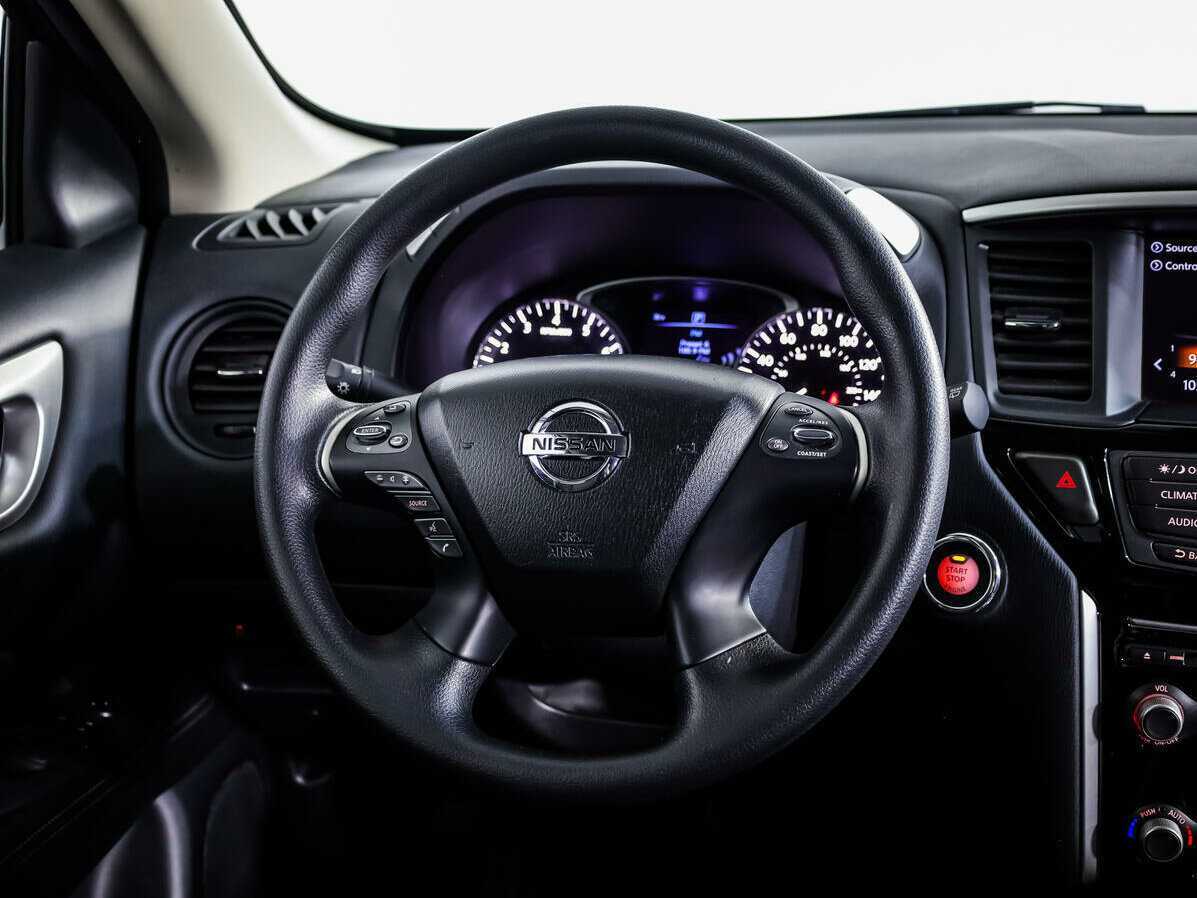 Купить Nissan Pathfinder с пробегом. Фото: #9