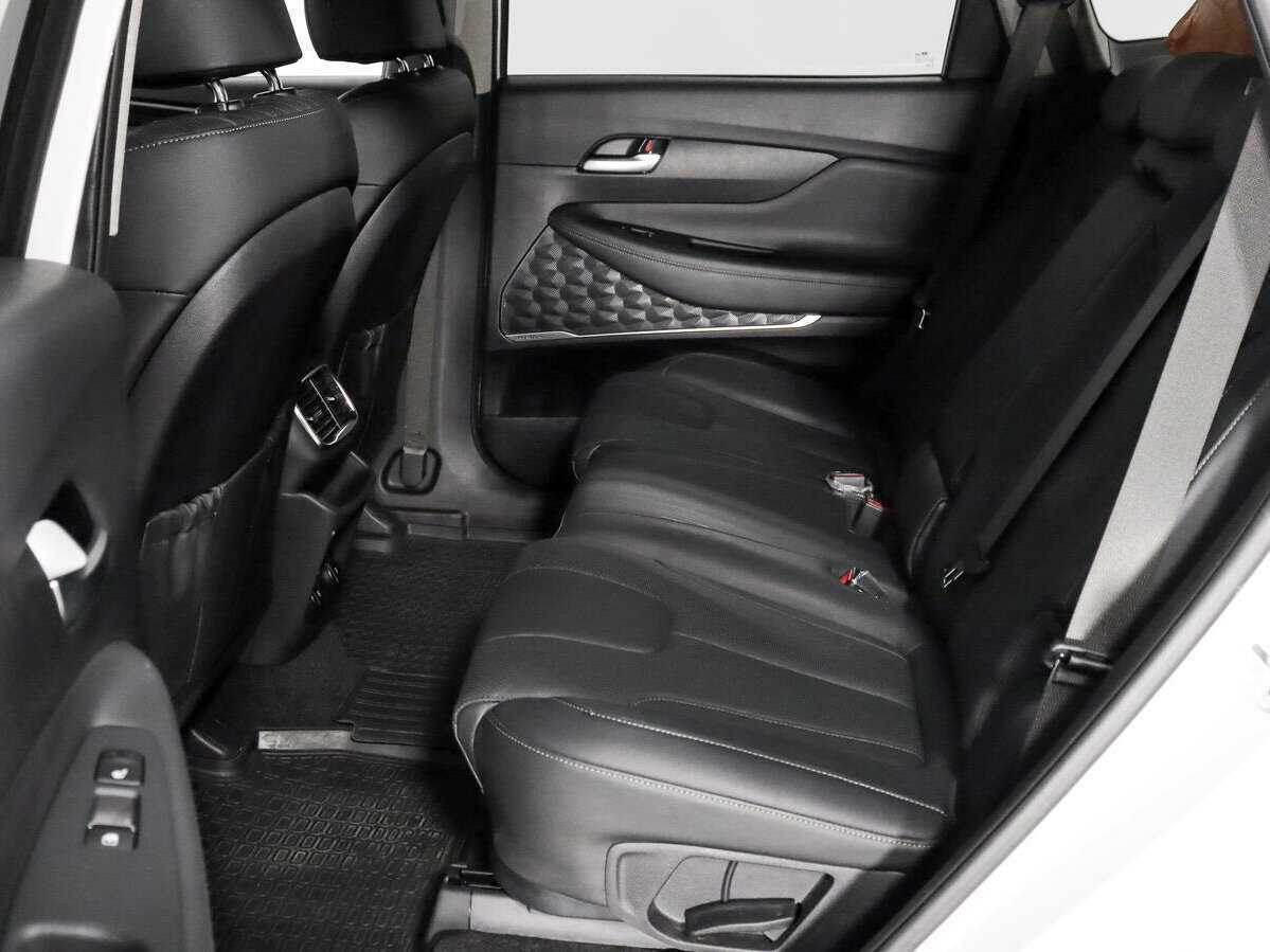 Купить Hyundai Santa Fe с пробегом. Фото: #10