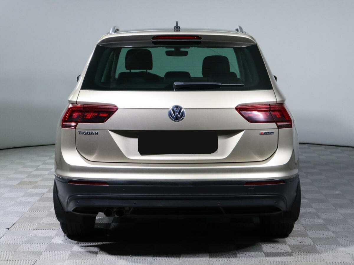 Купить Volkswagen Tiguan с пробегом. Фото: #4