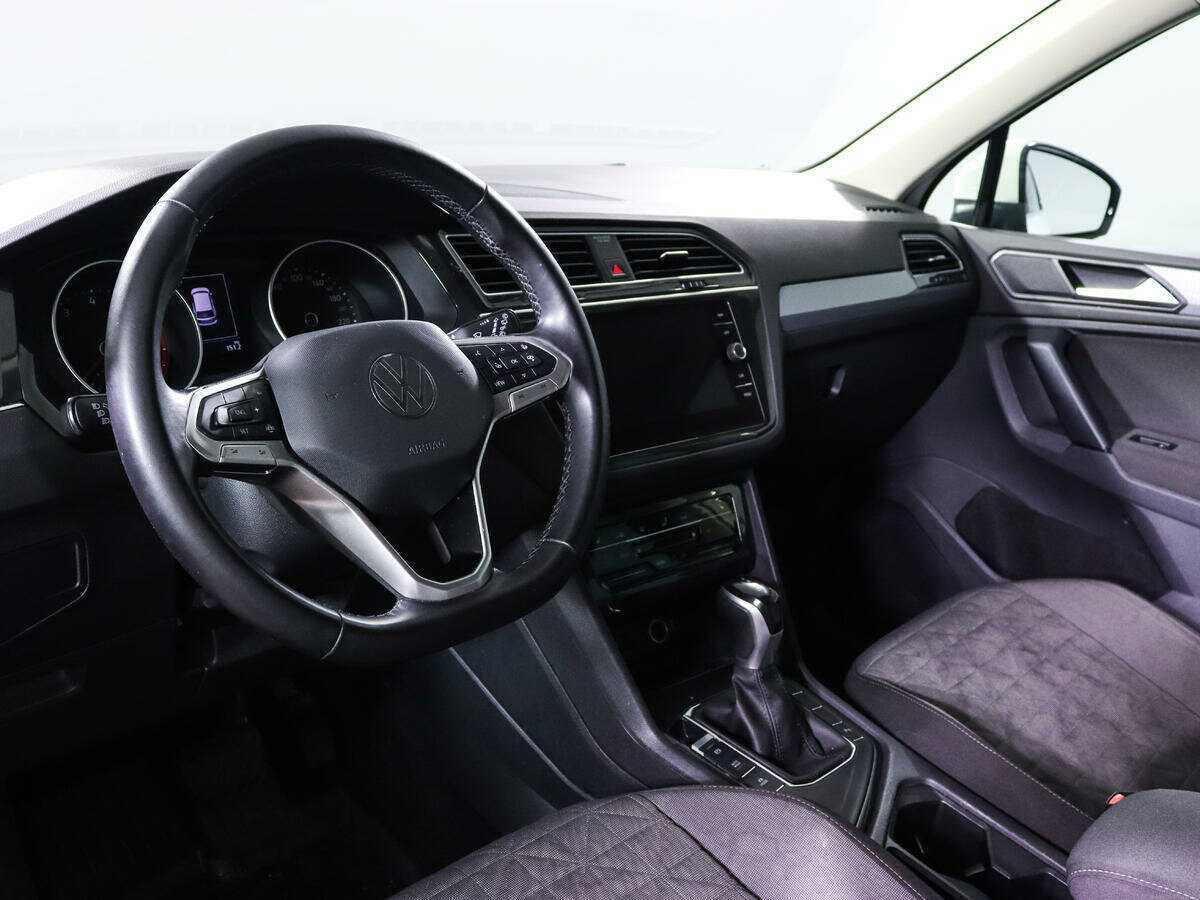 Купить Volkswagen Tiguan с пробегом. Фото: #13
