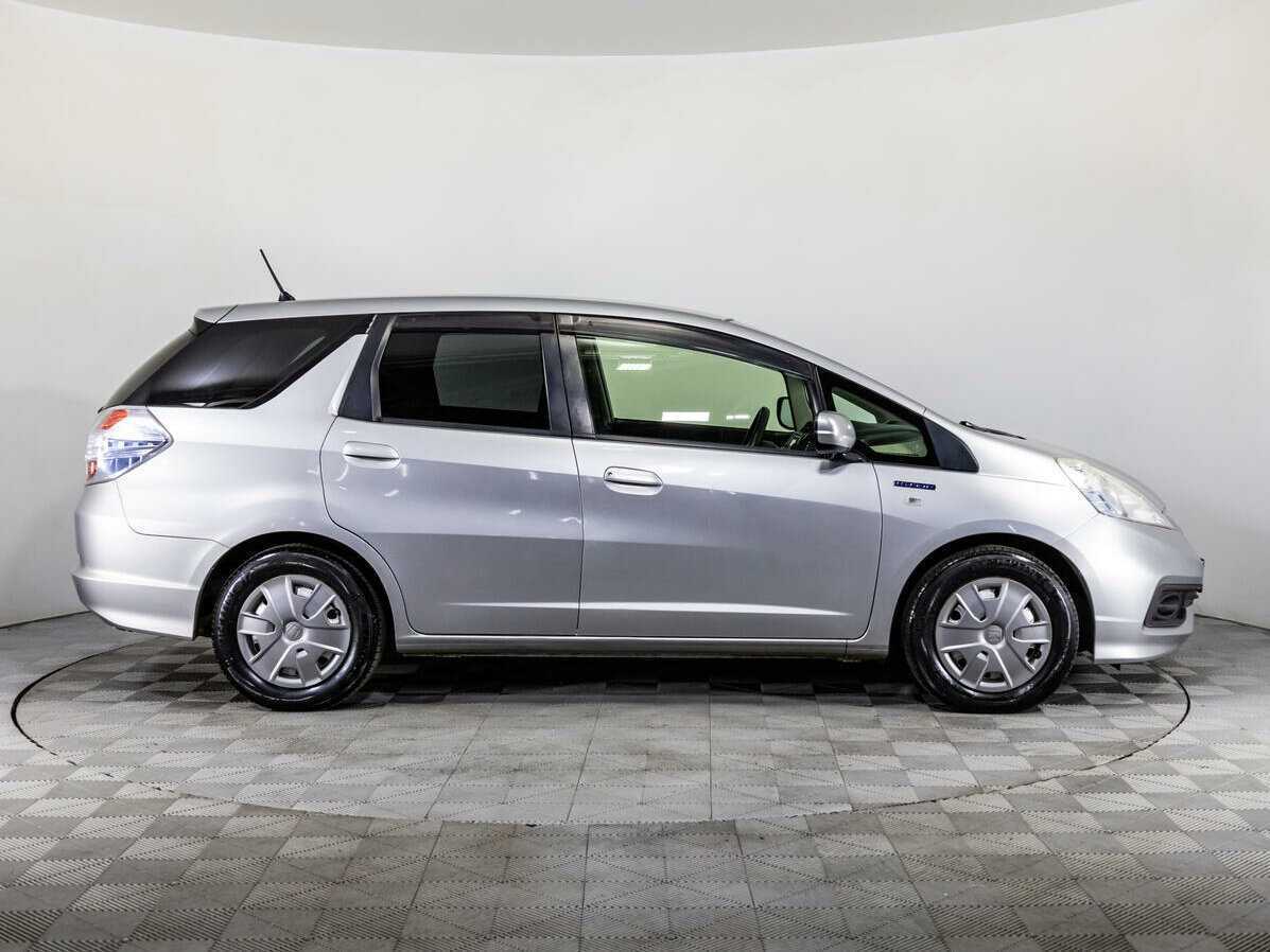 Купить Honda Fit Shuttle с пробегом. Фото: #3