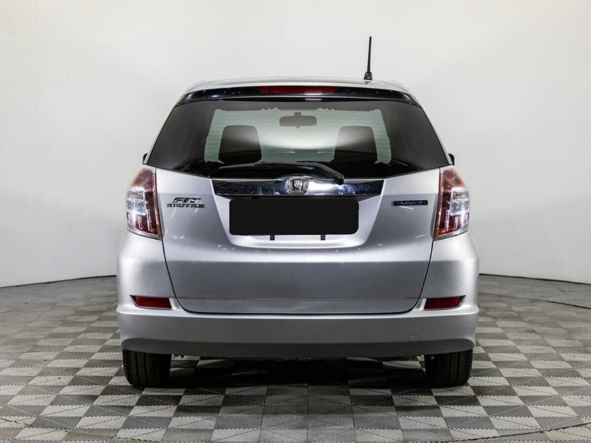 Купить Honda Fit Shuttle с пробегом. Фото: #5