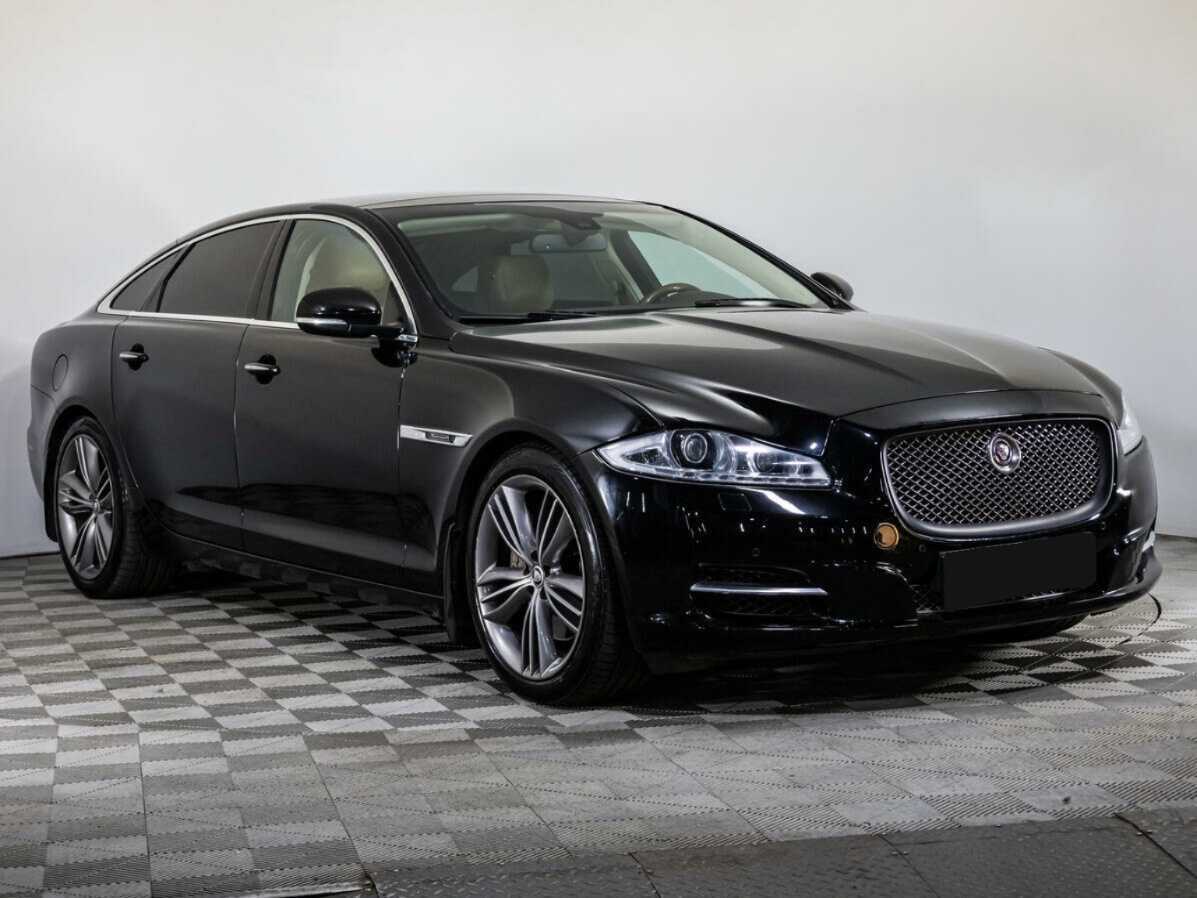 Купить Jaguar XJ с пробегом. Фото: #2