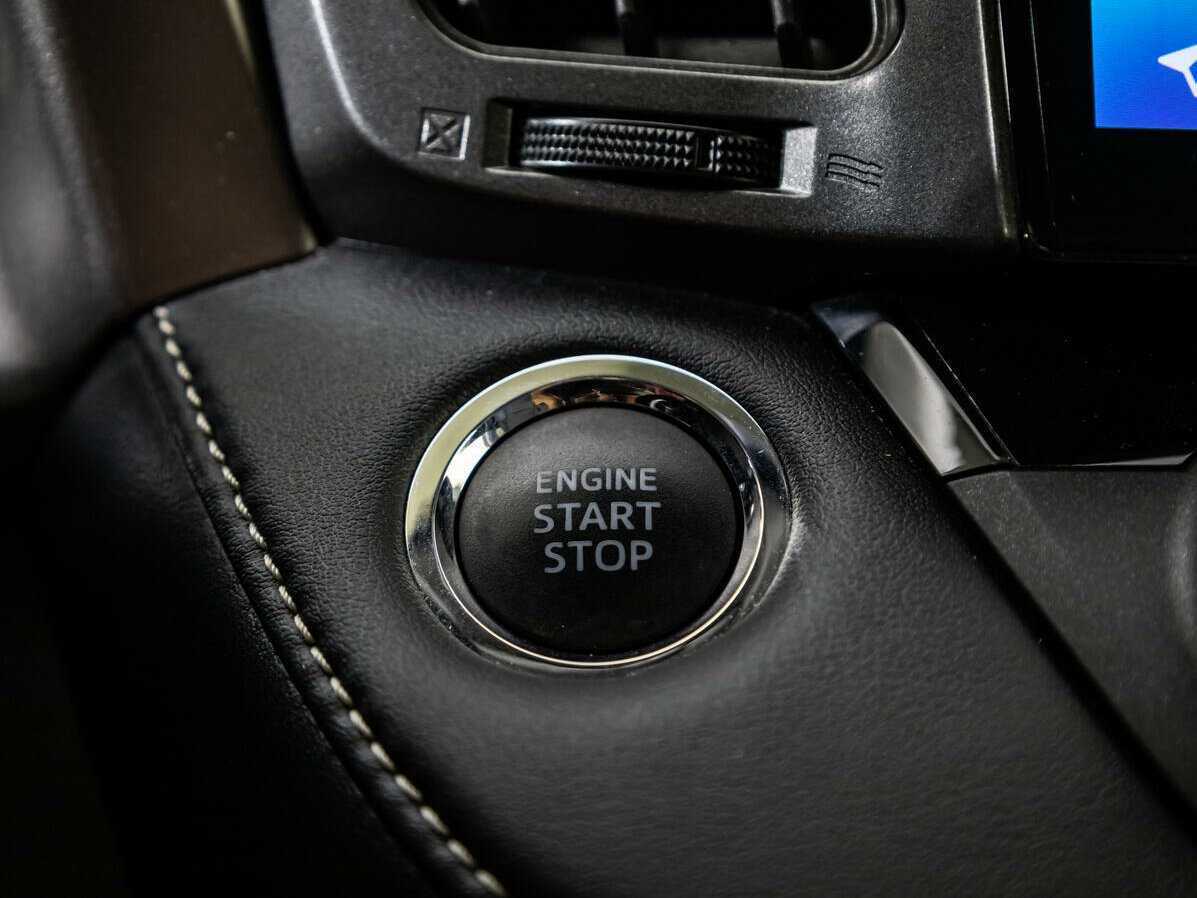 Купить Toyota RAV4 с пробегом. Фото: #15