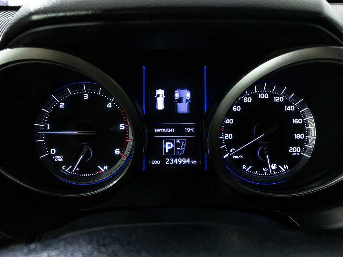 Купить Toyota Land Cruiser Prado с пробегом. Фото: #10