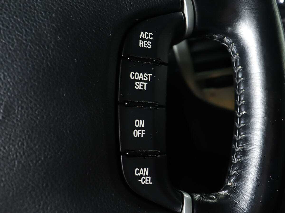 Купить Mitsubishi Pajero с пробегом. Фото: #17