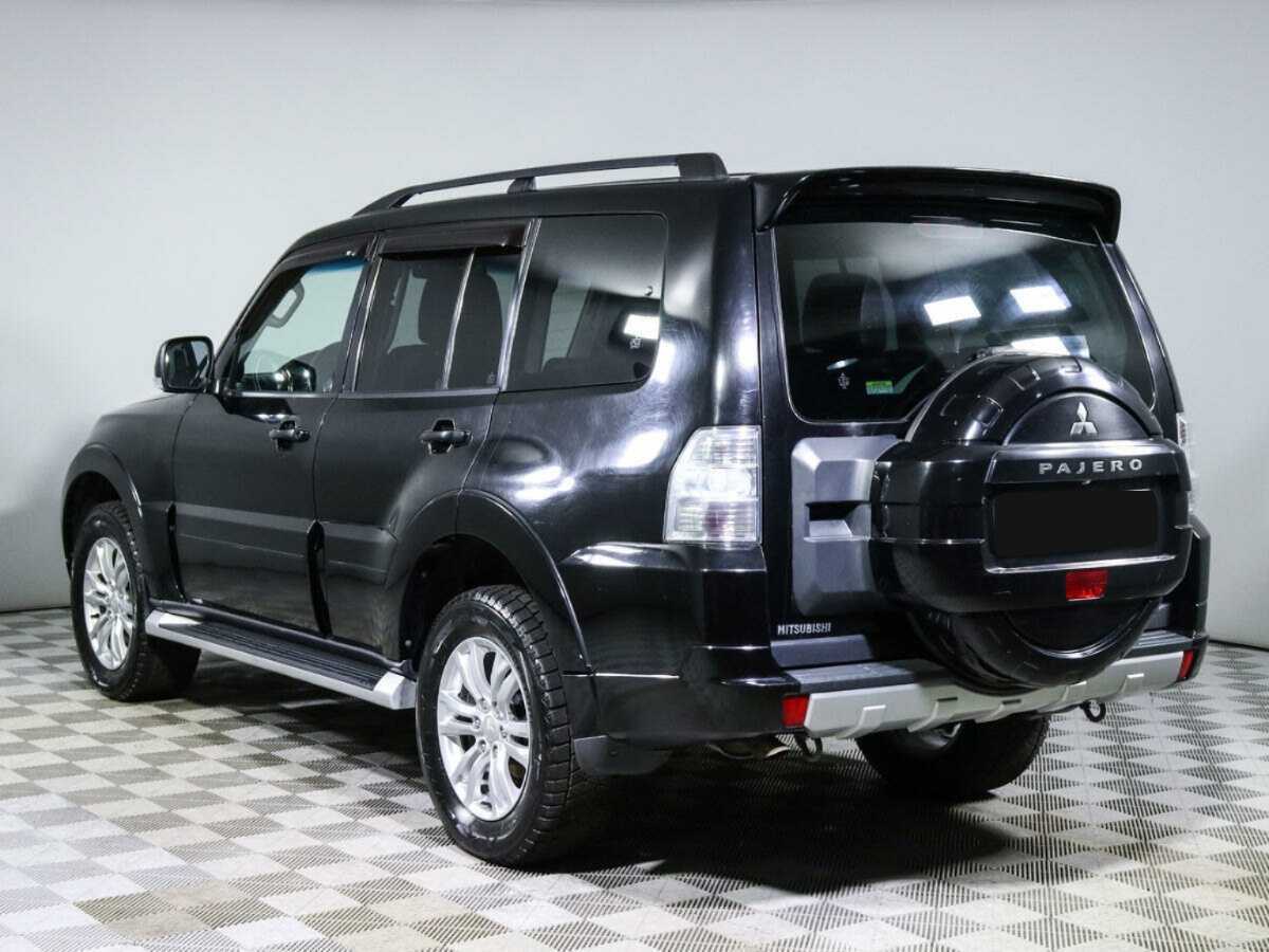 Купить Mitsubishi Pajero с пробегом. Фото: #5