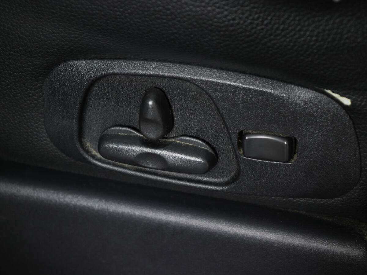 Купить Mitsubishi Pajero с пробегом. Фото: #16