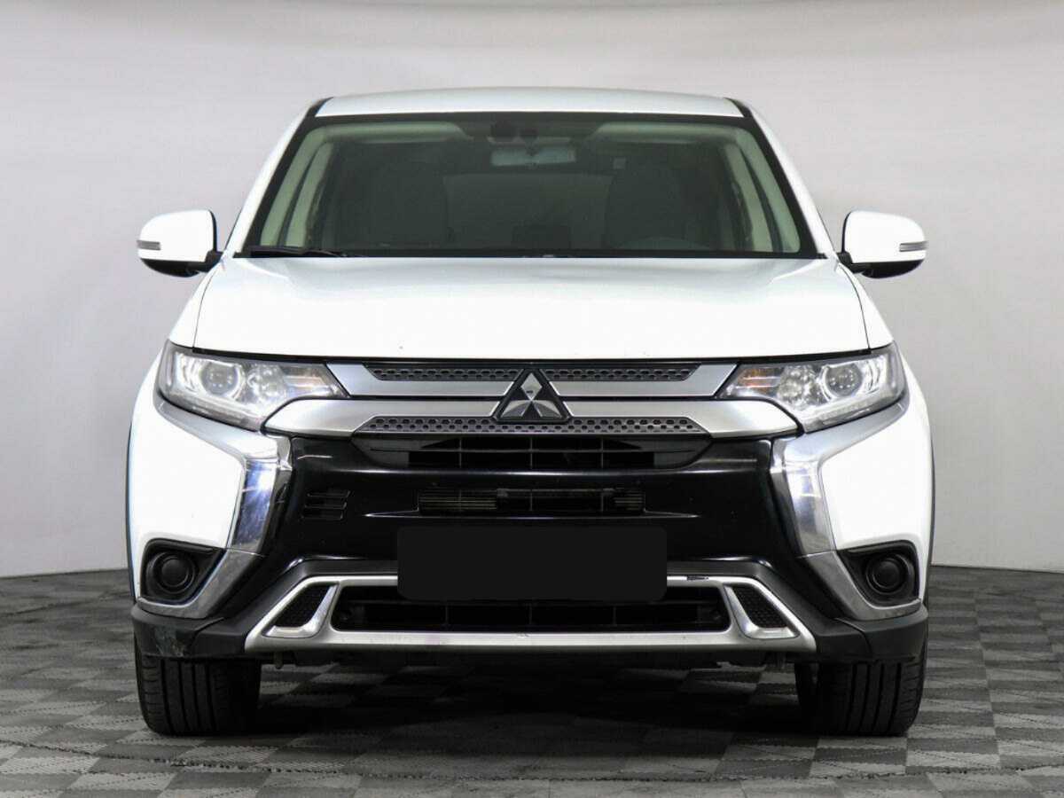 Купить Mitsubishi Outlander с пробегом. Фото: #1