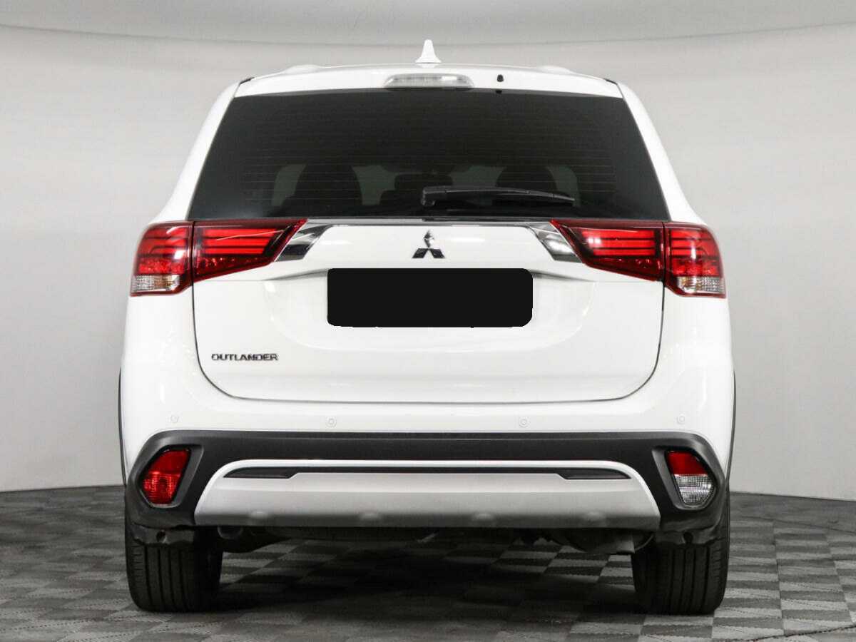 Купить Mitsubishi Outlander с пробегом. Фото: #4