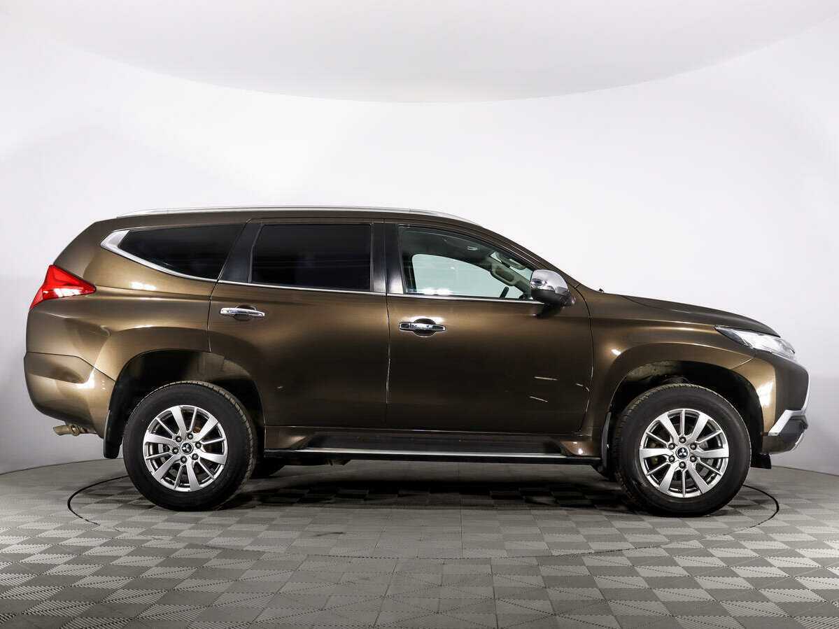 Купить Mitsubishi Pajero Sport с пробегом. Фото: #3