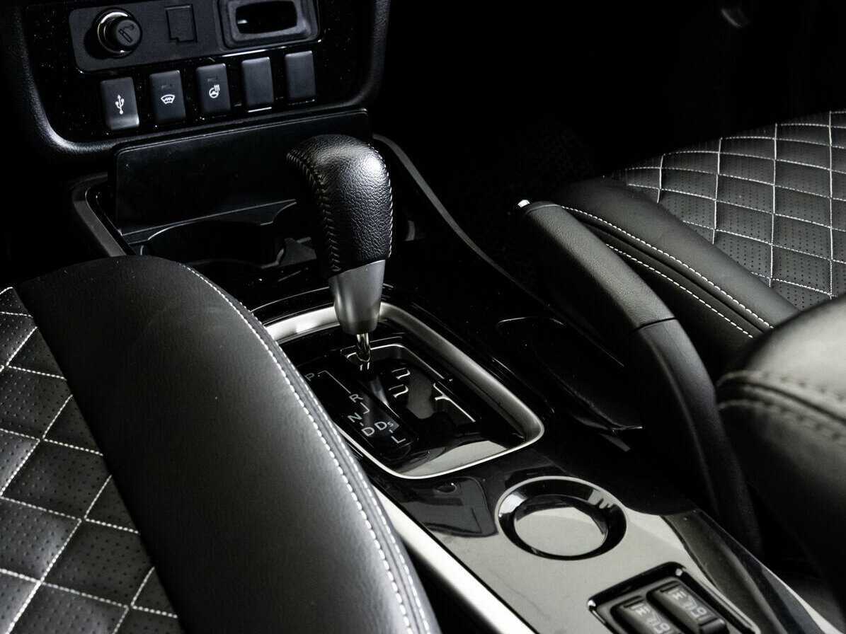 Купить Mitsubishi Outlander с пробегом. Фото: #11