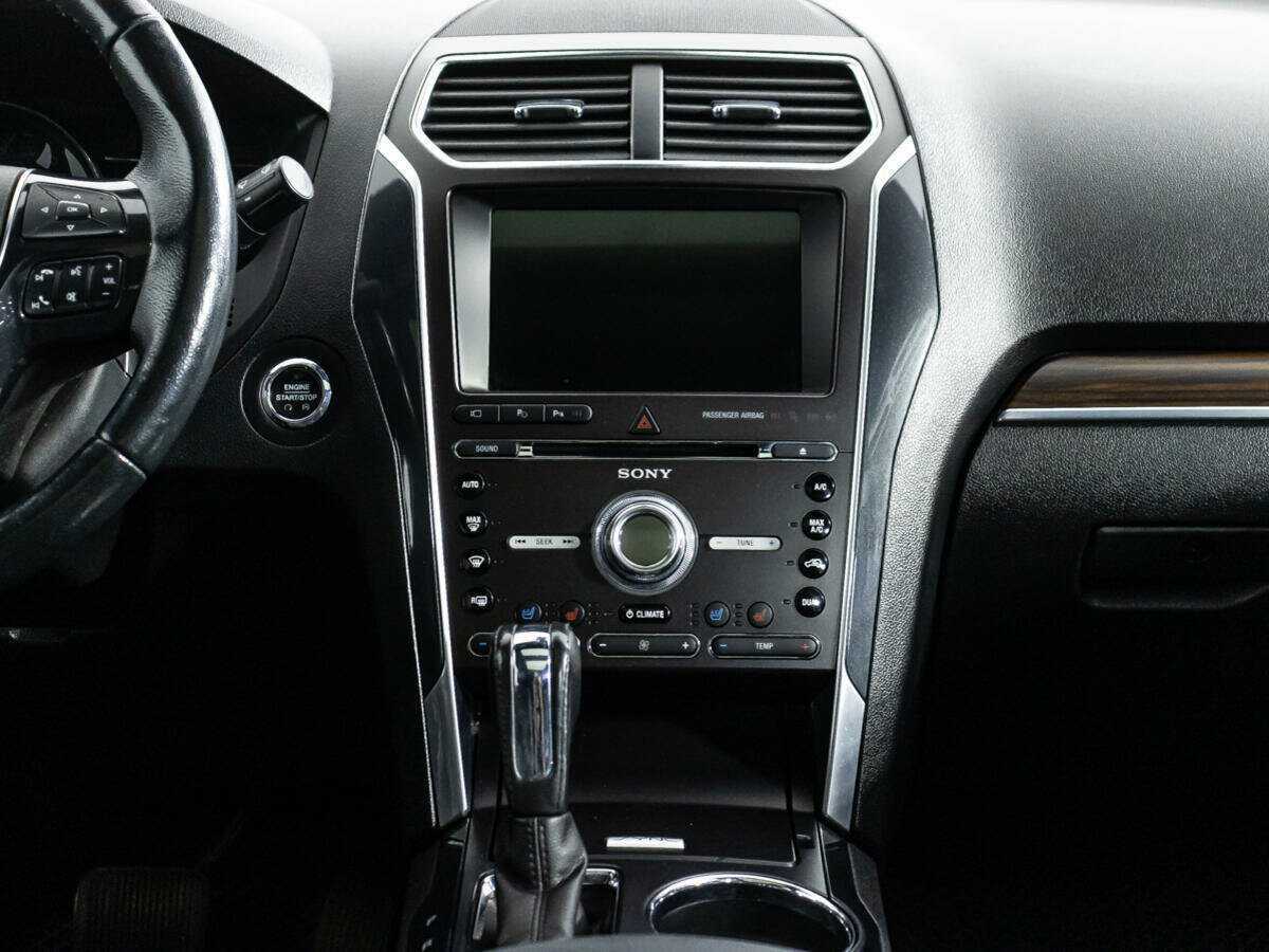 Купить Ford Explorer с пробегом. Фото: #13