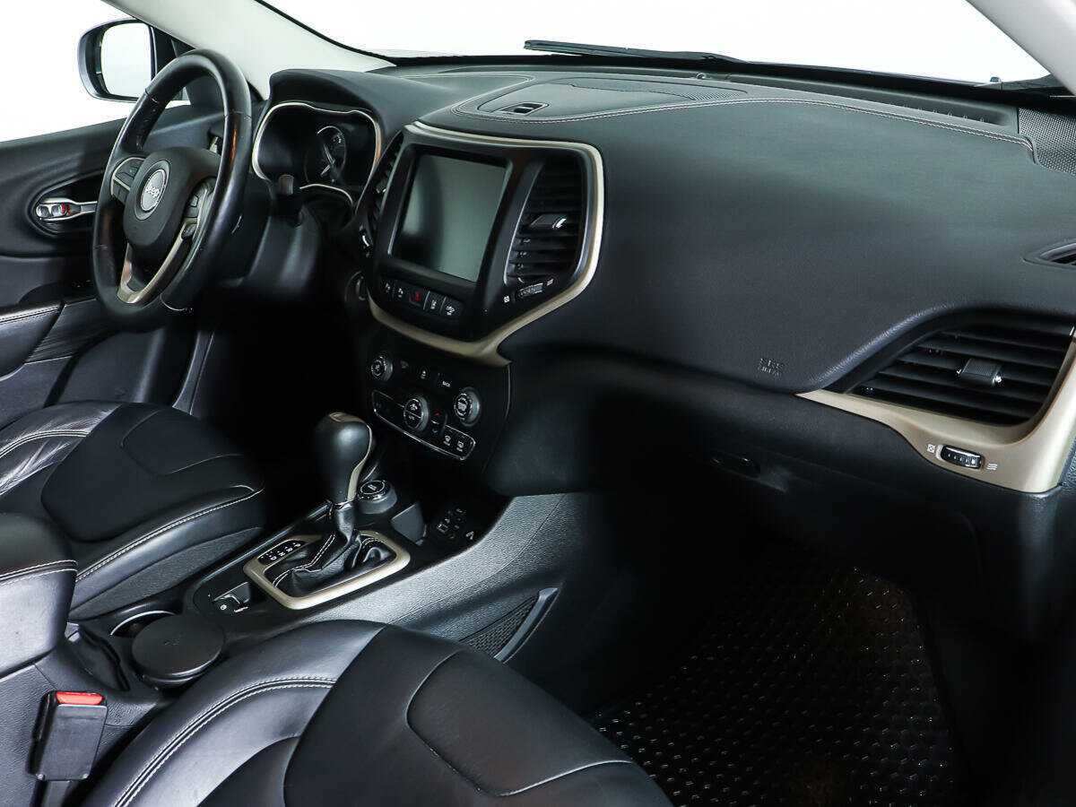 Купить Jeep Cherokee с пробегом. Фото: #7