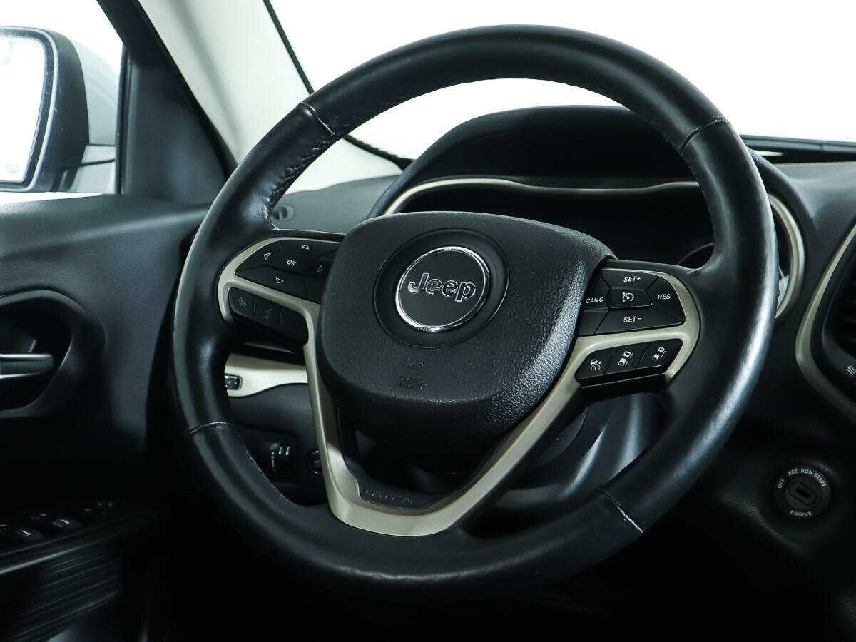 Купить Jeep Cherokee с пробегом. Фото: #13