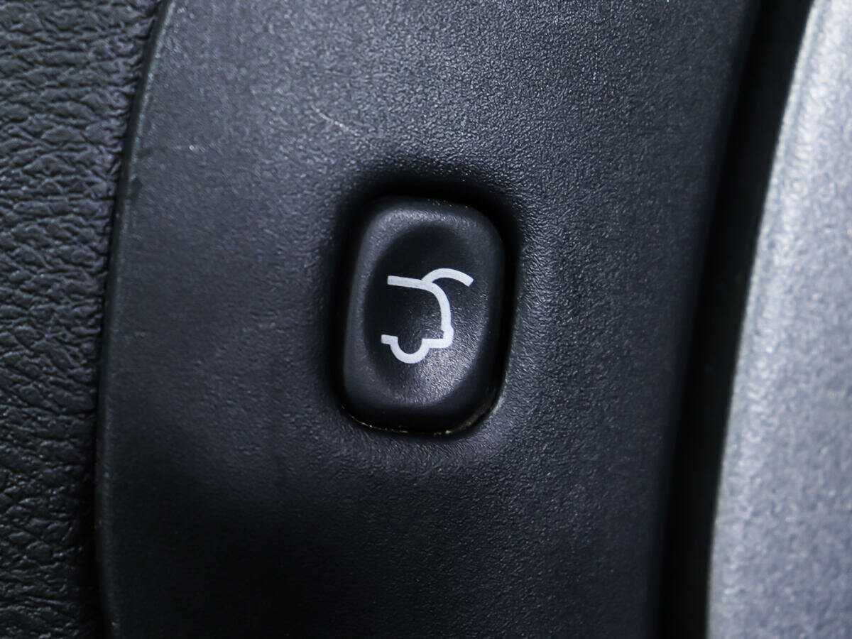 Купить Jeep Cherokee с пробегом. Фото: #20