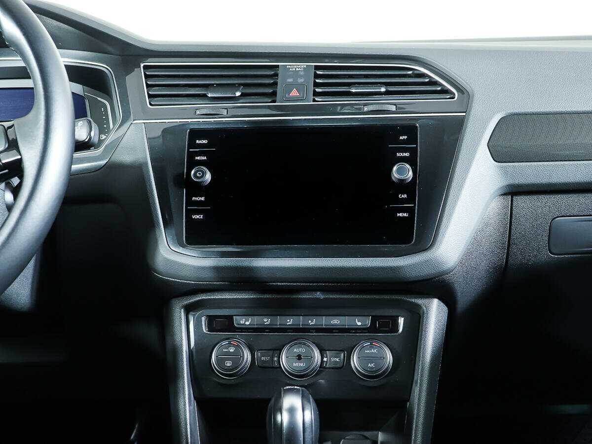 Купить Volkswagen Tiguan с пробегом. Фото: #10