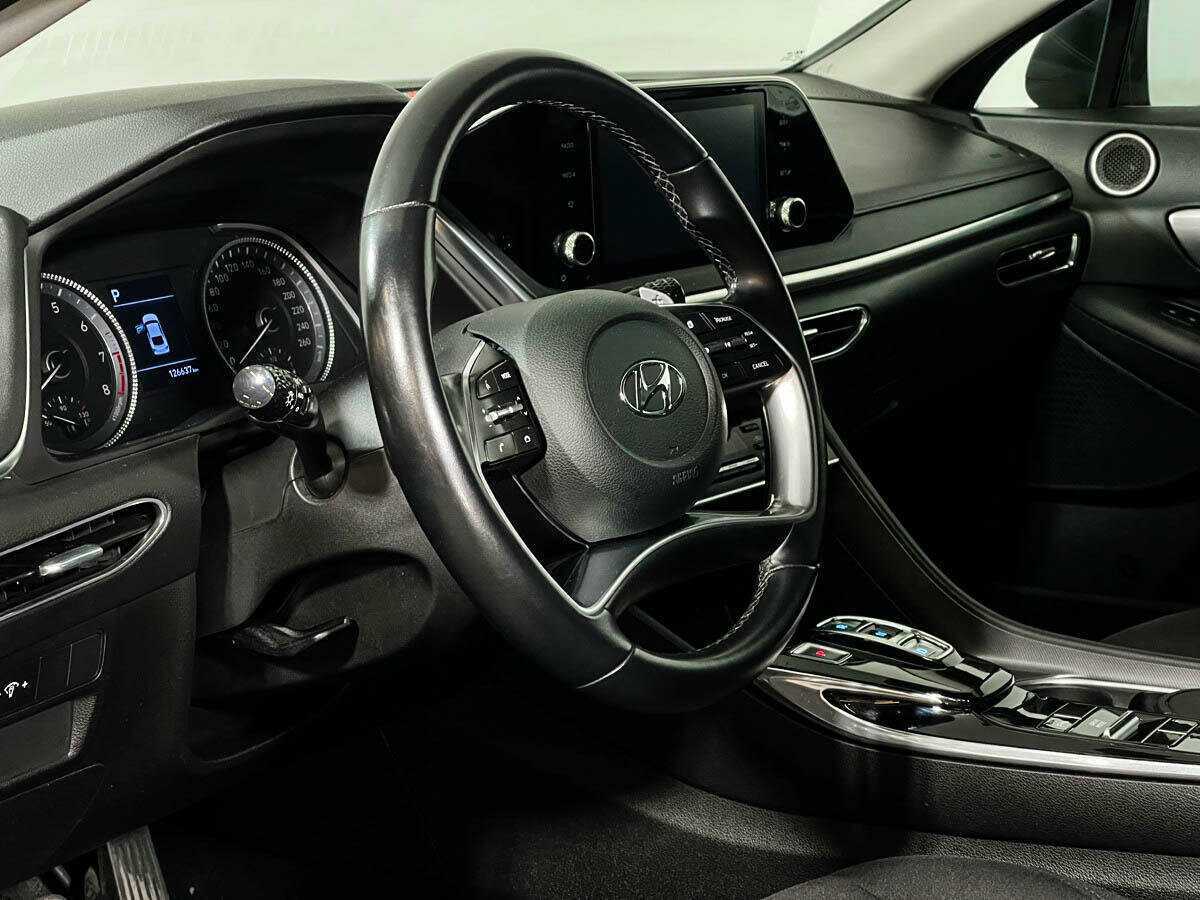 Купить Hyundai Sonata с пробегом. Фото: #12
