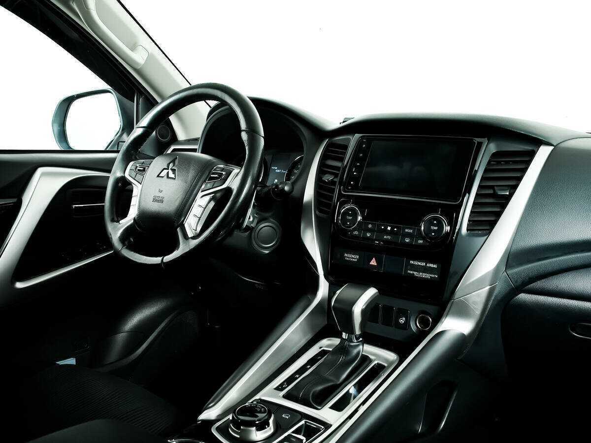 Купить Mitsubishi Pajero Sport с пробегом. Фото: #8