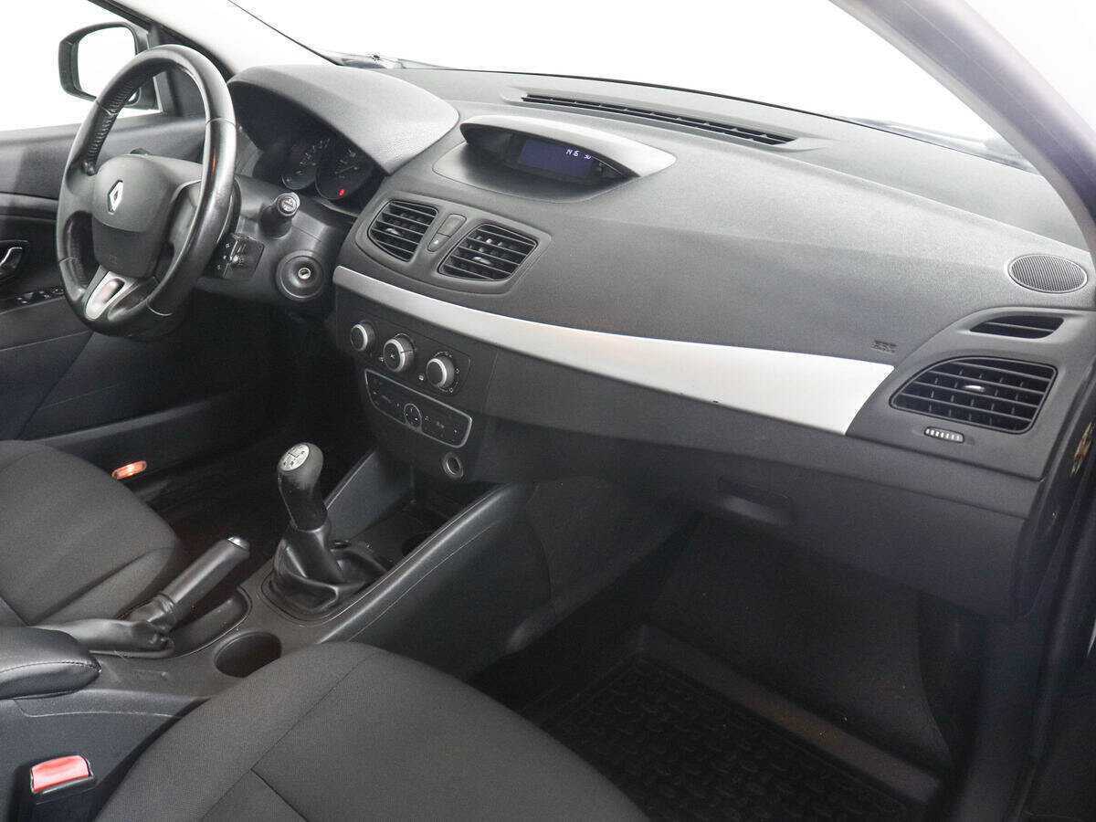 Купить Renault Fluence с пробегом. Фото: #9
