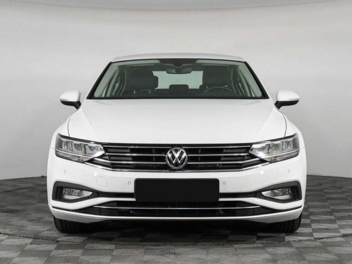 Купить Volkswagen Passat с пробегом. Фото: #1