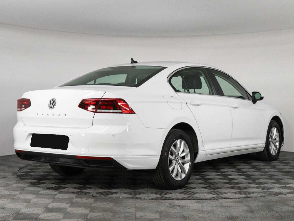 Купить Volkswagen Passat с пробегом. Фото: #4