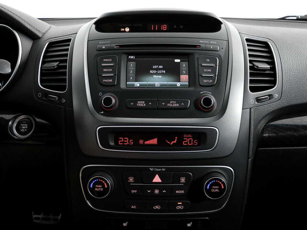 Купить Kia Sorento с пробегом. Фото: #15