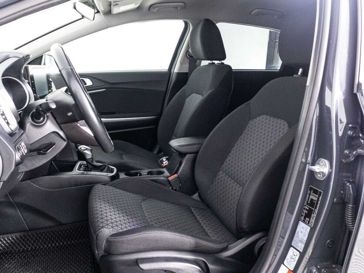 Купить Kia Ceed с пробегом. Фото: #14