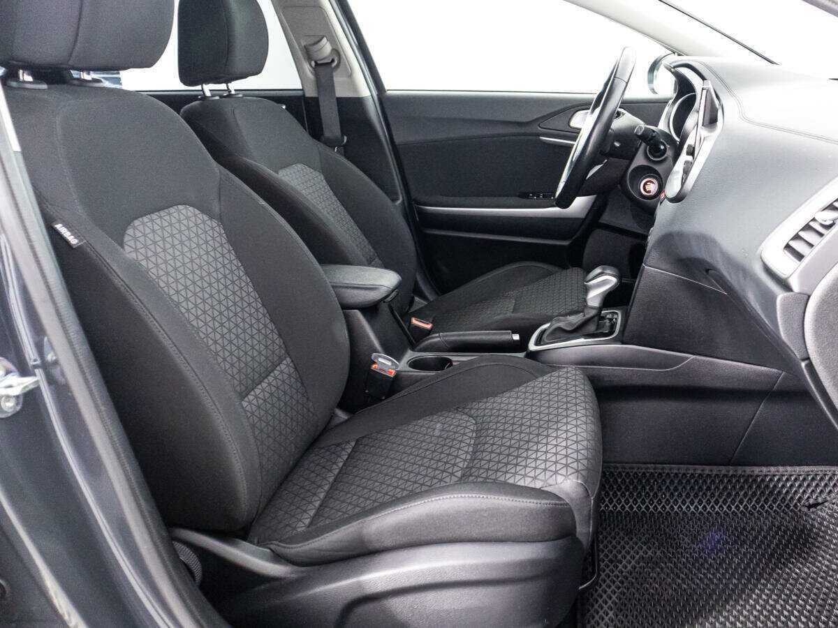 Купить Kia Ceed с пробегом. Фото: #15