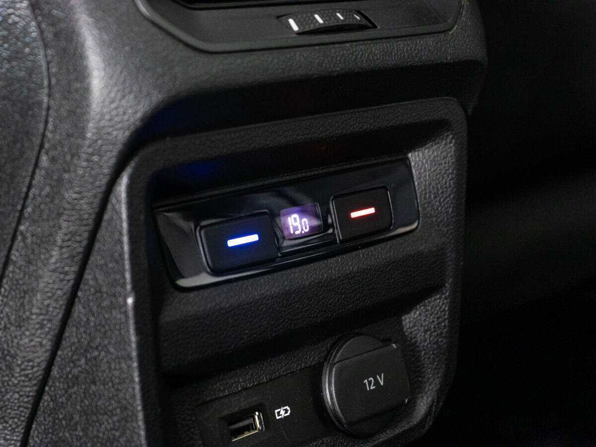 Купить Volkswagen Tiguan с пробегом. Фото: #18