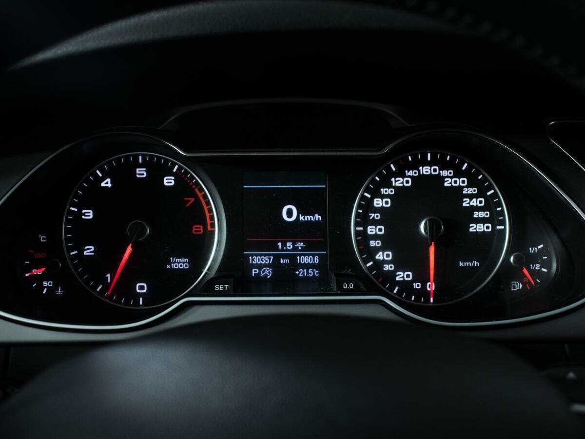 Купить Audi A4 с пробегом. Фото: #10