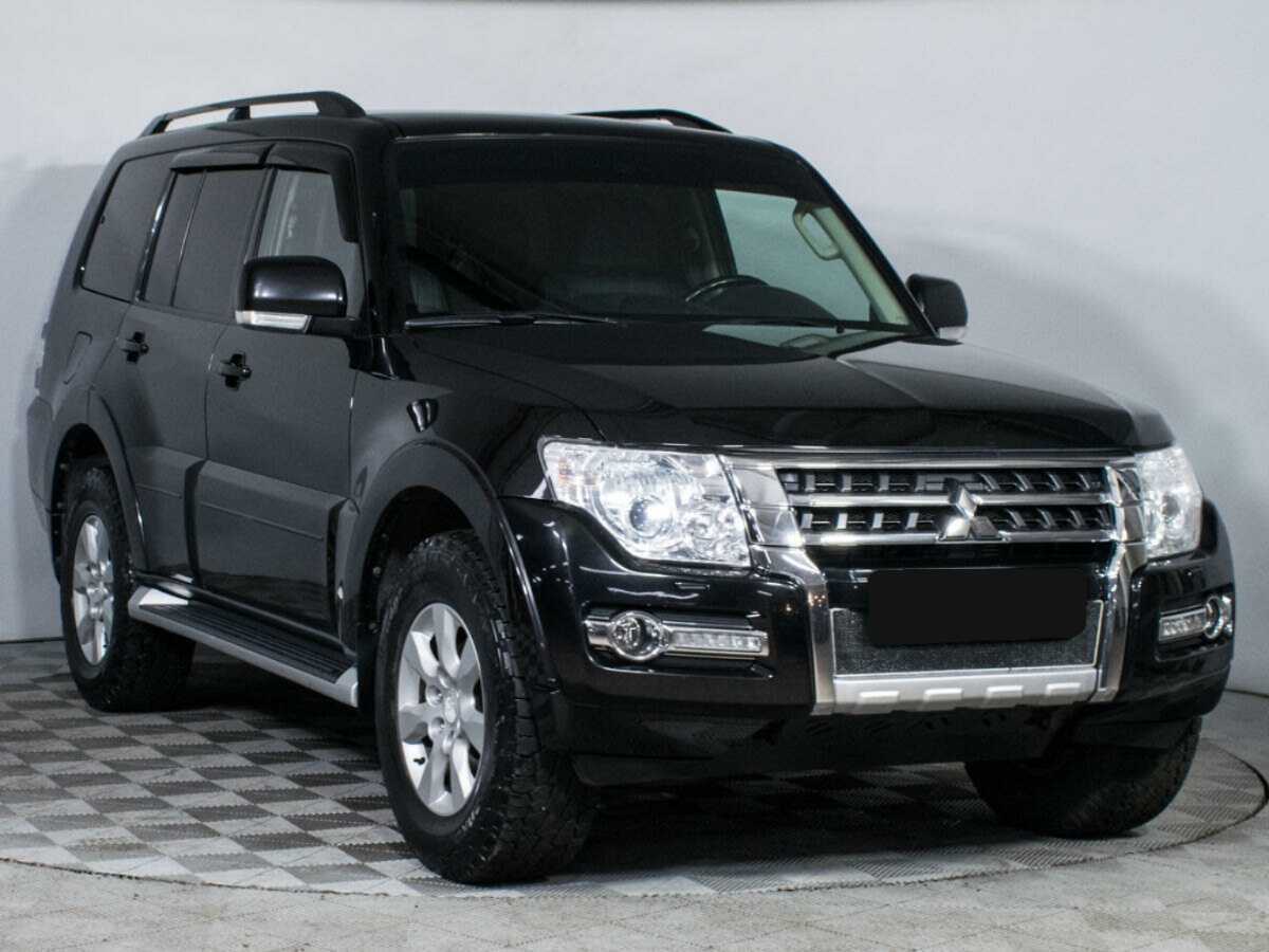 Купить Mitsubishi Pajero с пробегом. Фото: #2