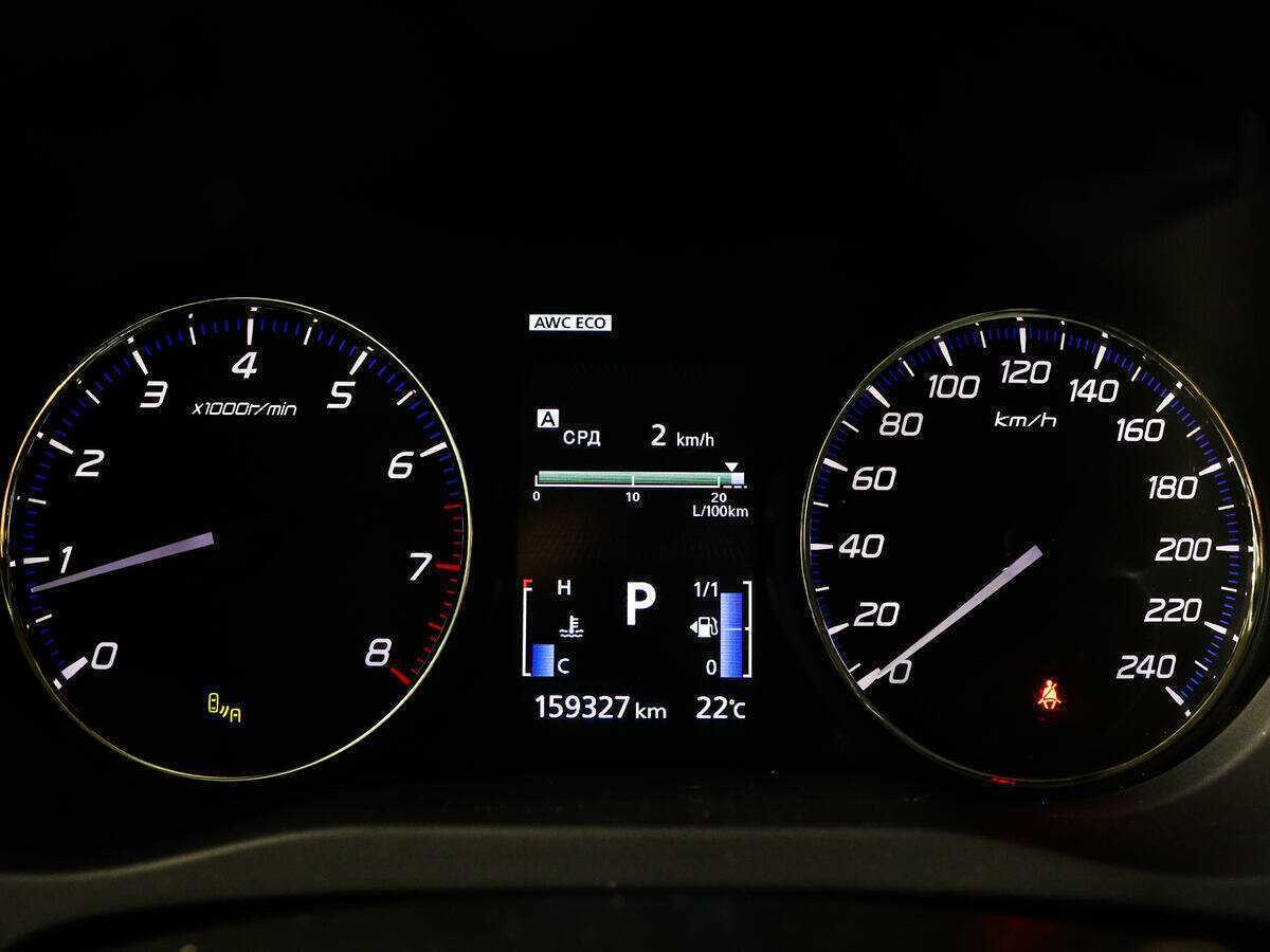 Купить Mitsubishi Outlander с пробегом. Фото: #10