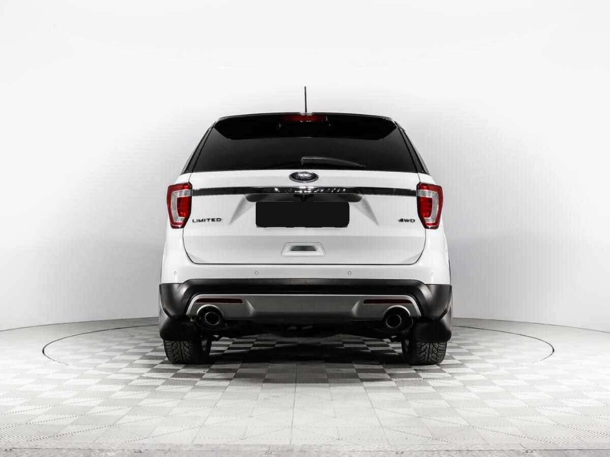 Купить Ford Explorer с пробегом. Фото: #5