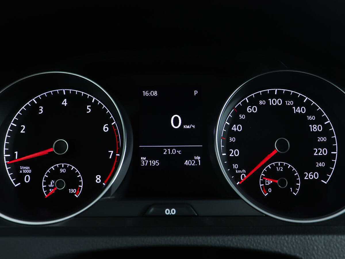 Купить Volkswagen Golf с пробегом. Фото: #14