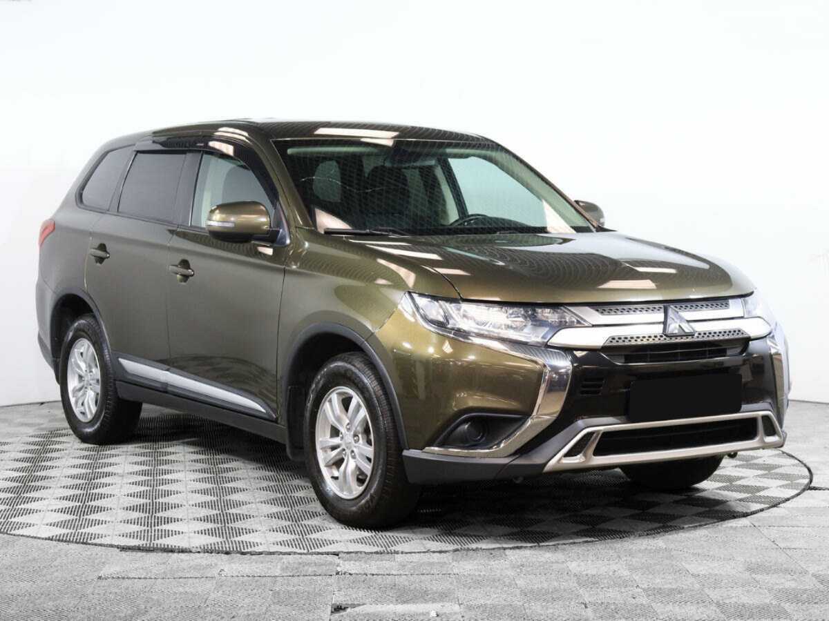 Купить Mitsubishi Outlander с пробегом. Фото: #1