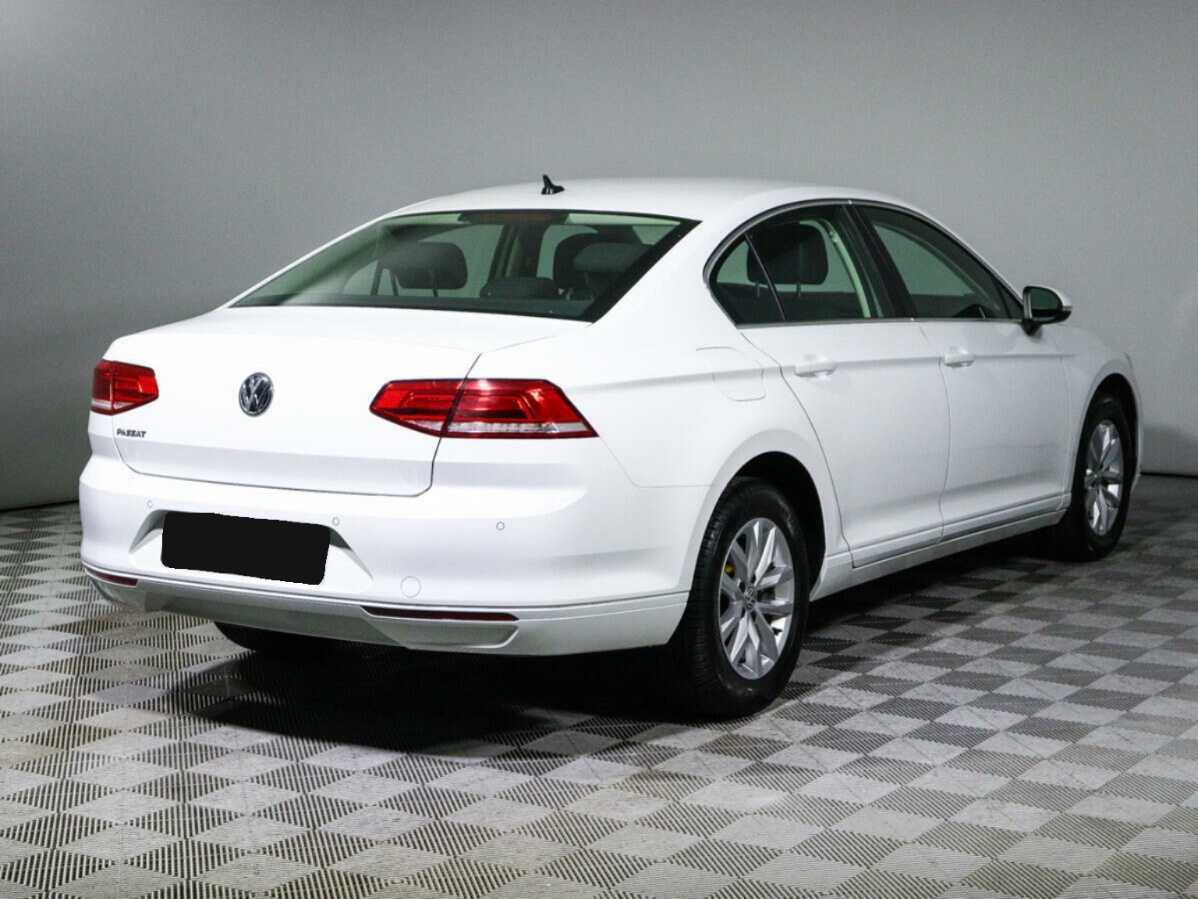 Купить Volkswagen Passat с пробегом. Фото: #3