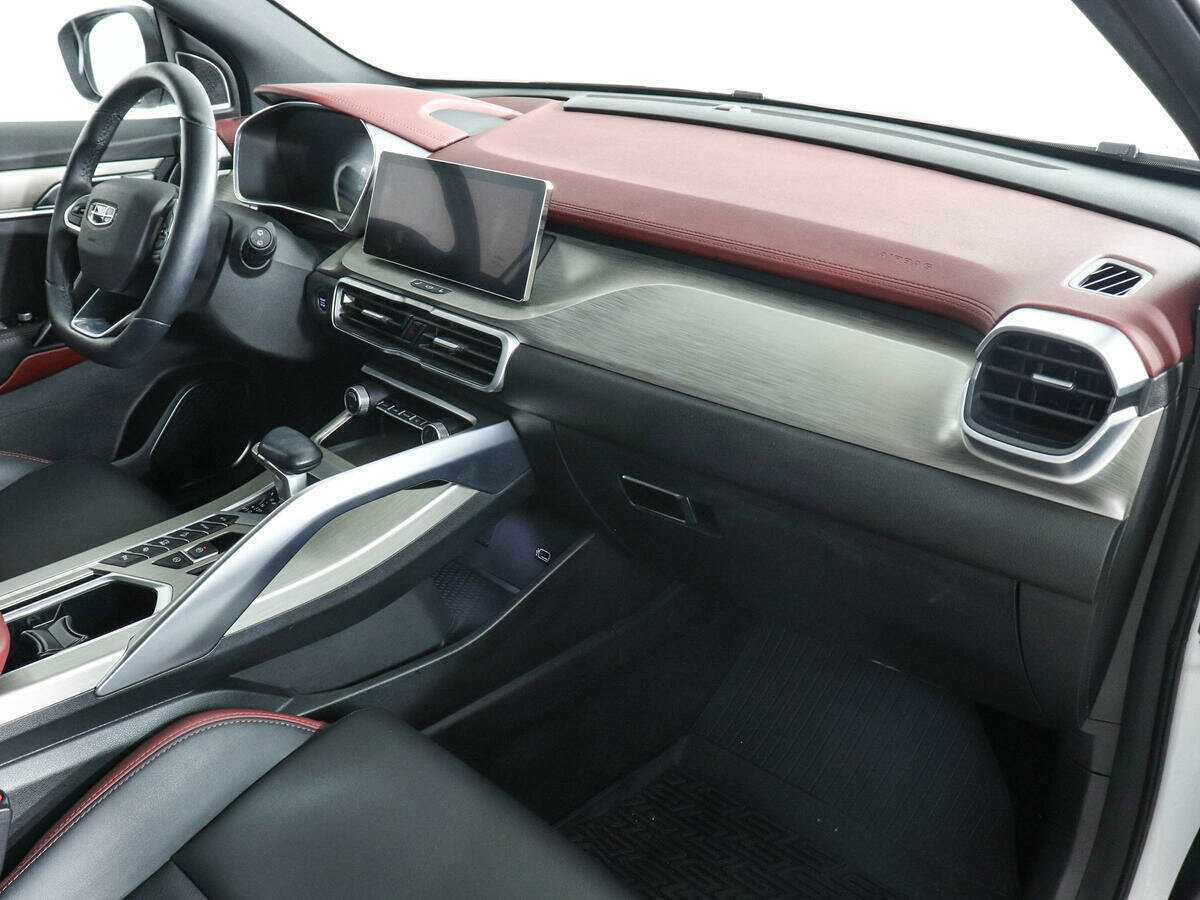 Купить Geely Coolray с пробегом. Фото: #9