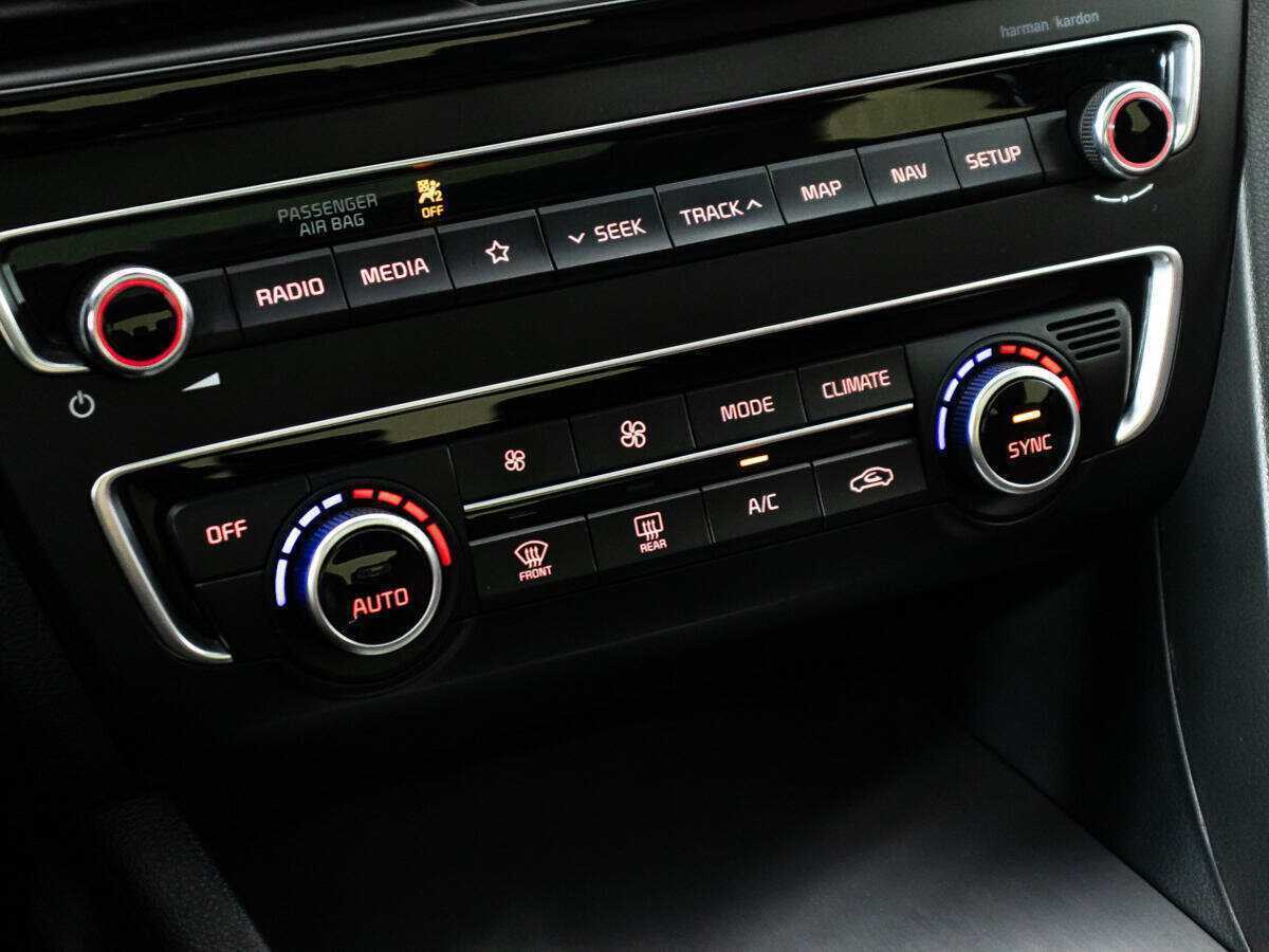 Купить Kia Optima с пробегом. Фото: #12