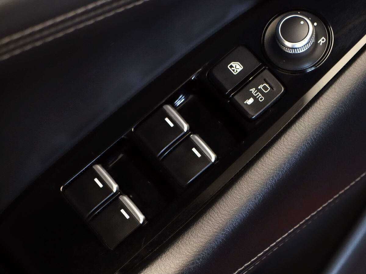 Купить Mazda 6 с пробегом. Фото: #11