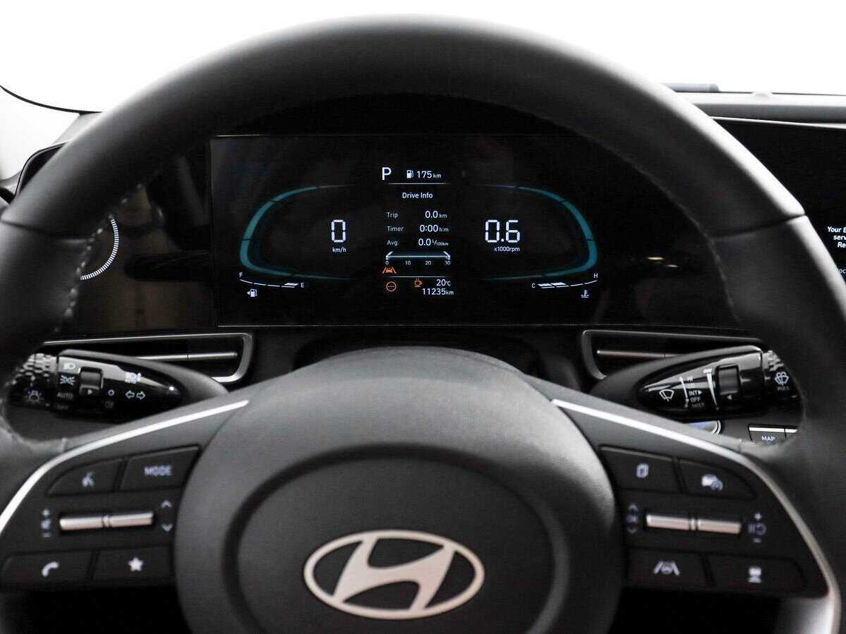 Купить Hyundai Elantra с пробегом. Фото: #20