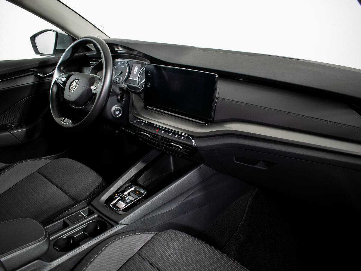 Купить Skoda Octavia с пробегом. Фото: #6