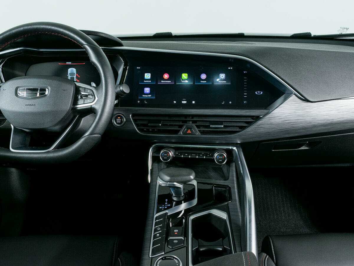 Купить Geely Tugella с пробегом. Фото: #8