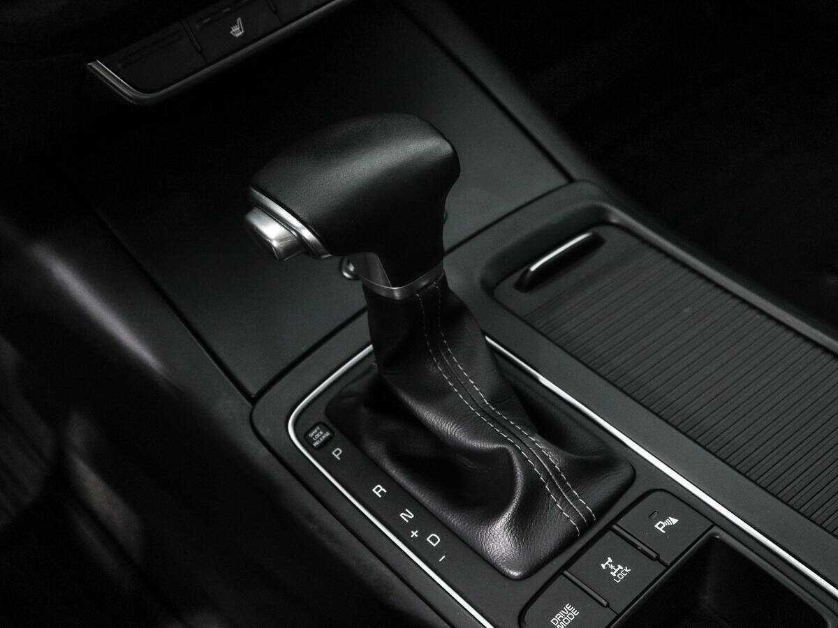 Купить Kia Sorento с пробегом. Фото: #10