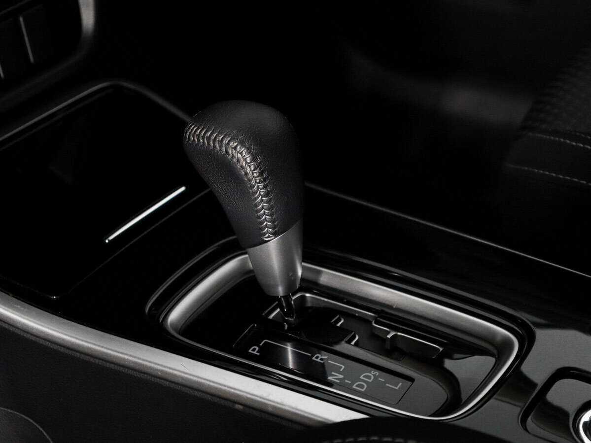 Купить Mitsubishi Outlander с пробегом. Фото: #9