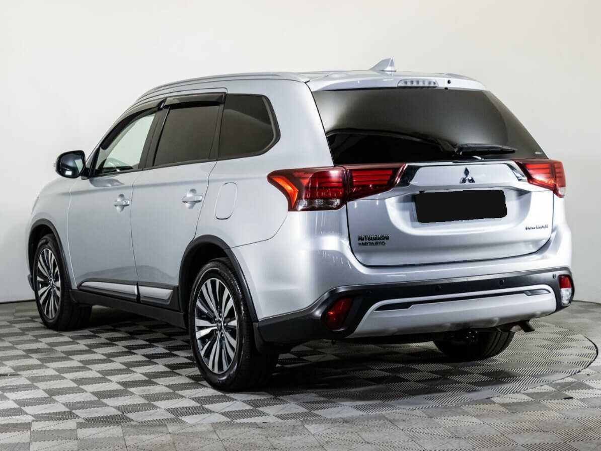Купить Mitsubishi Outlander с пробегом. Фото: #5