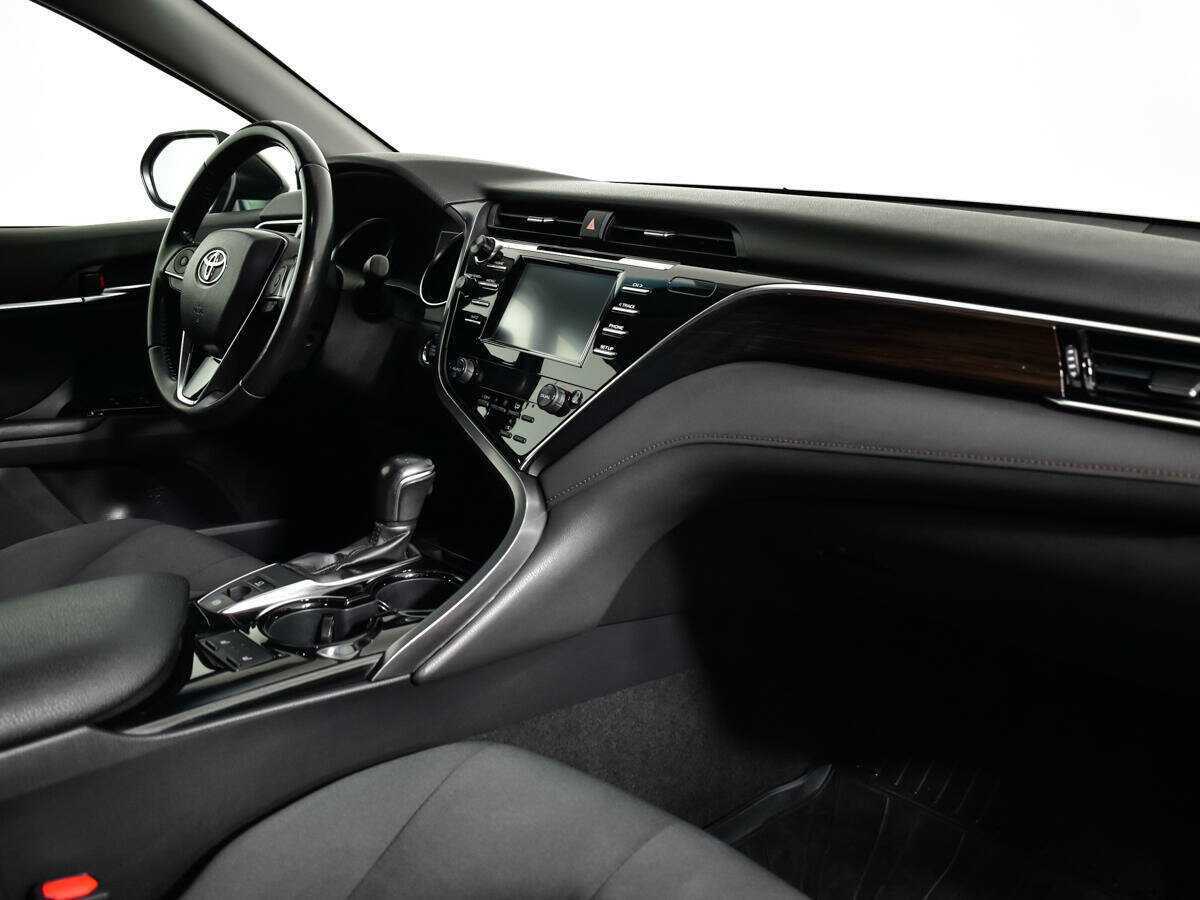 Купить Toyota Camry с пробегом. Фото: #8