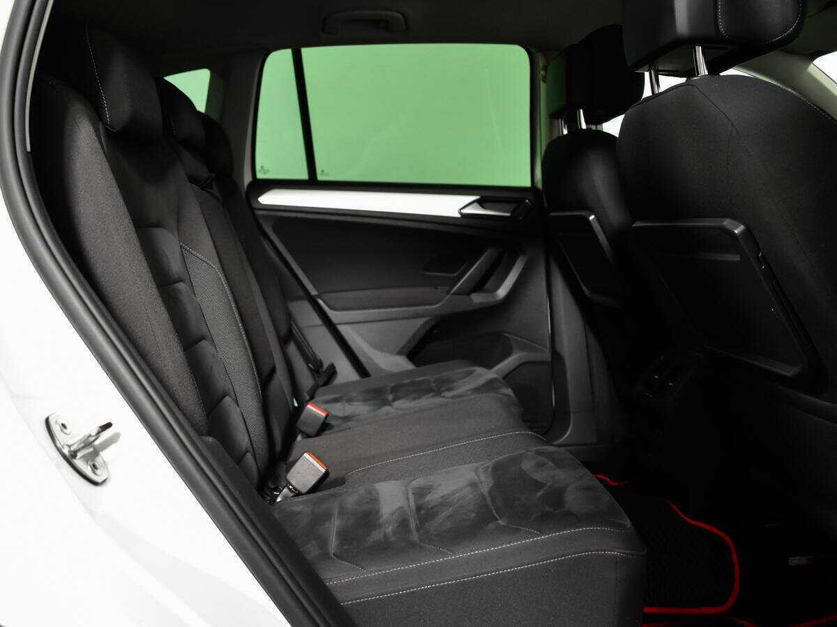 Купить Volkswagen Tiguan с пробегом. Фото: #9