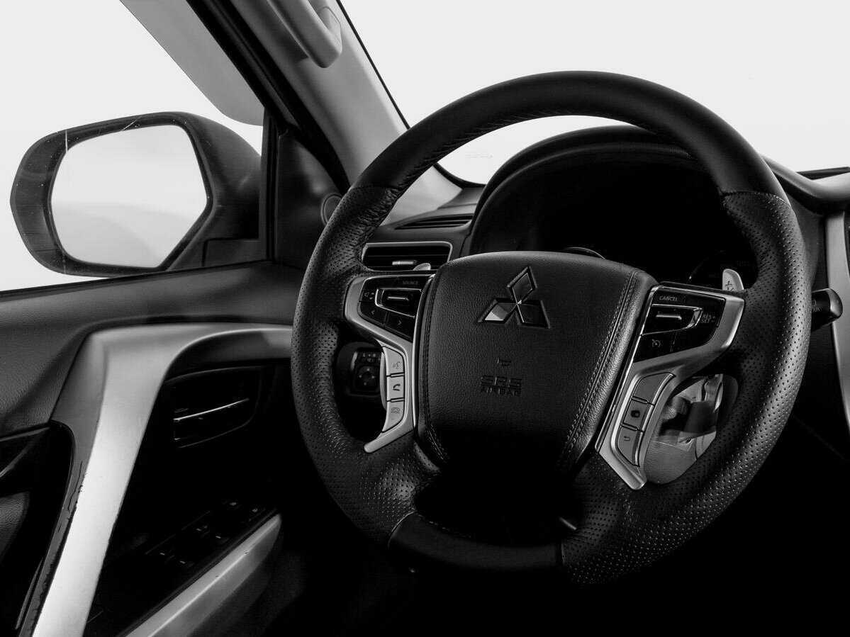 Купить Mitsubishi Pajero Sport с пробегом. Фото: #14